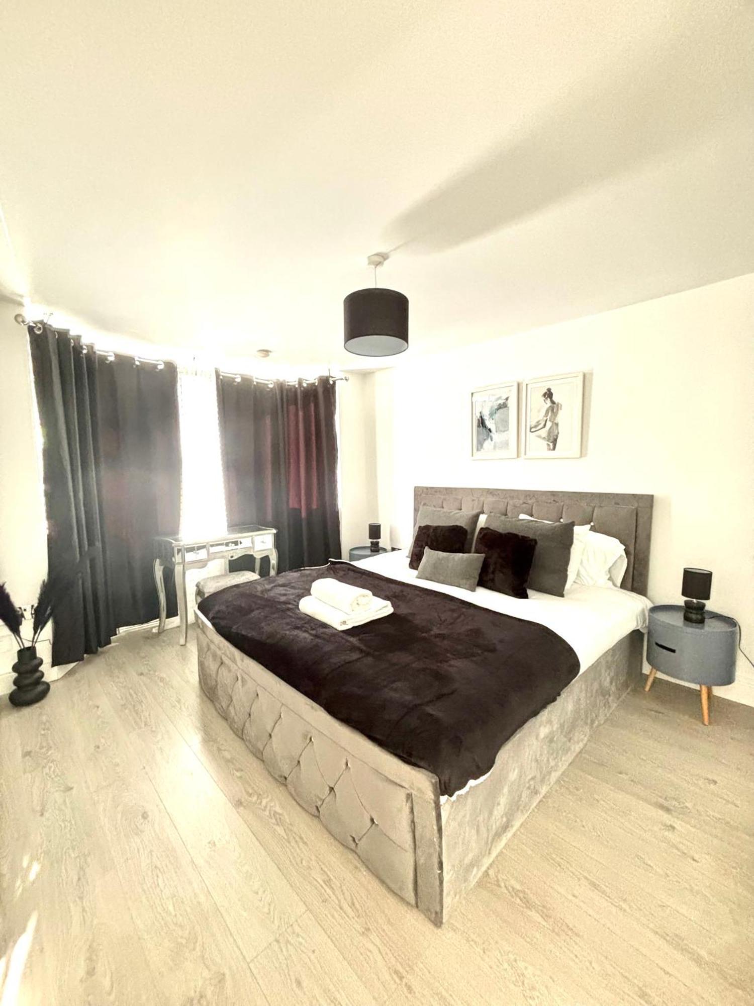 Cosy Modern Flat With Garden Apartment เบอร์มิงแฮม ภายนอก รูปภาพ