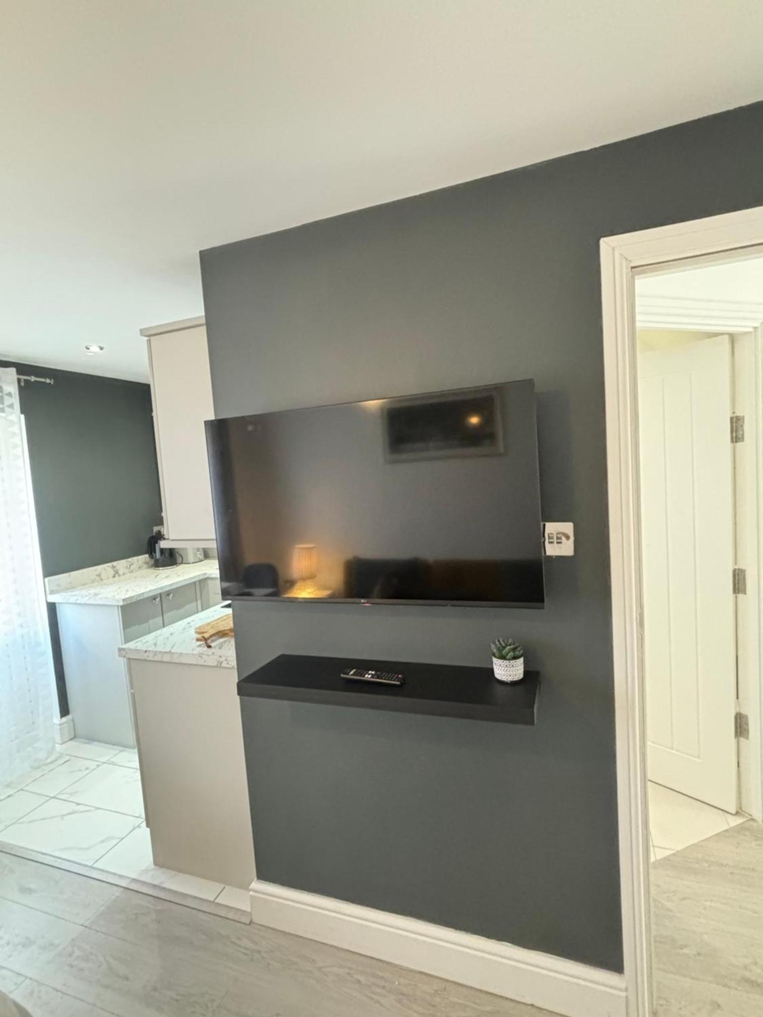 Cosy Modern Flat With Garden Apartment เบอร์มิงแฮม ภายนอก รูปภาพ